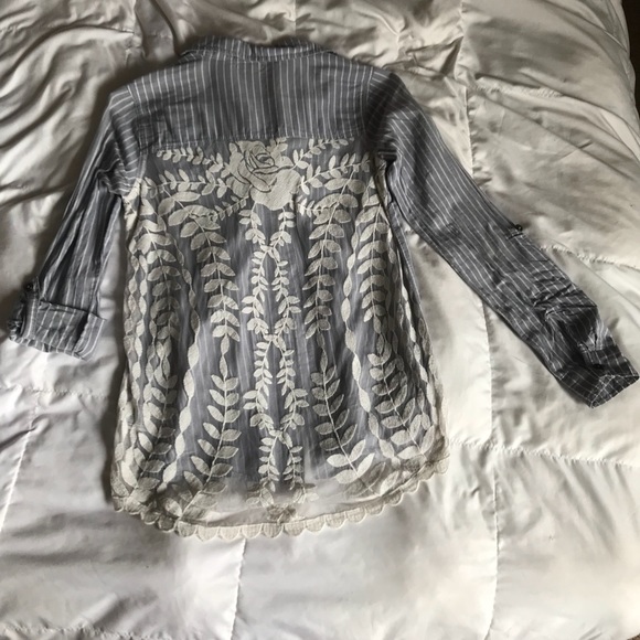 Flannel - Picture 4 of 5